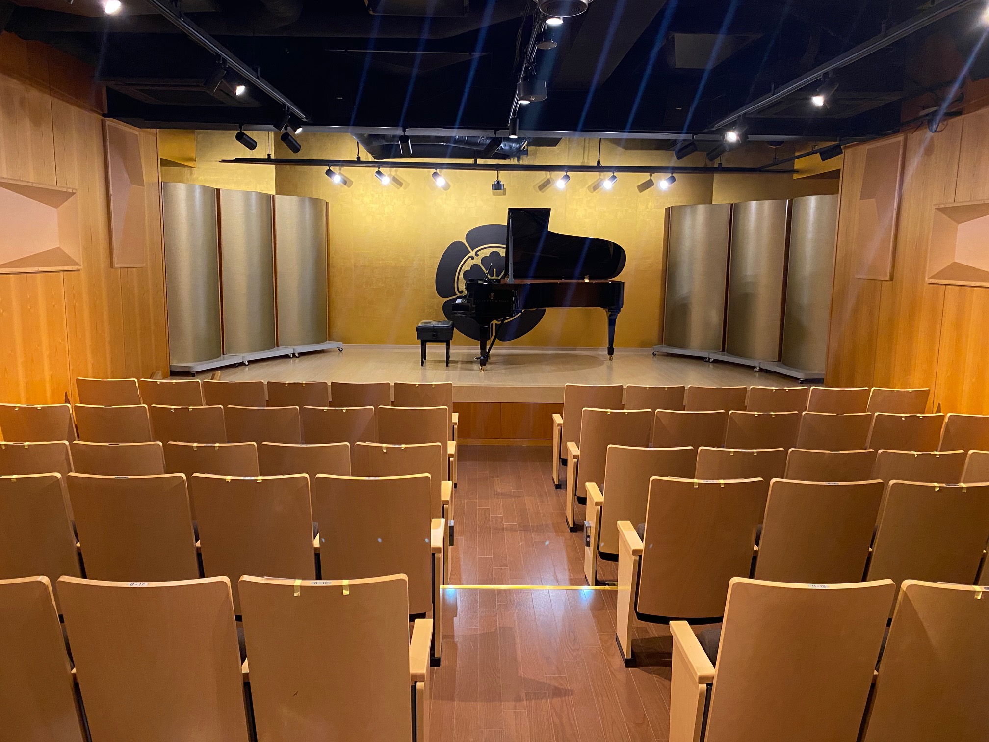 美Silent hall